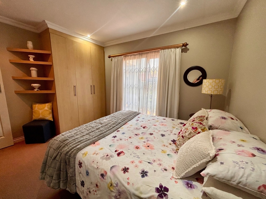 3 Bedroom Property for Sale in Flamwood North West